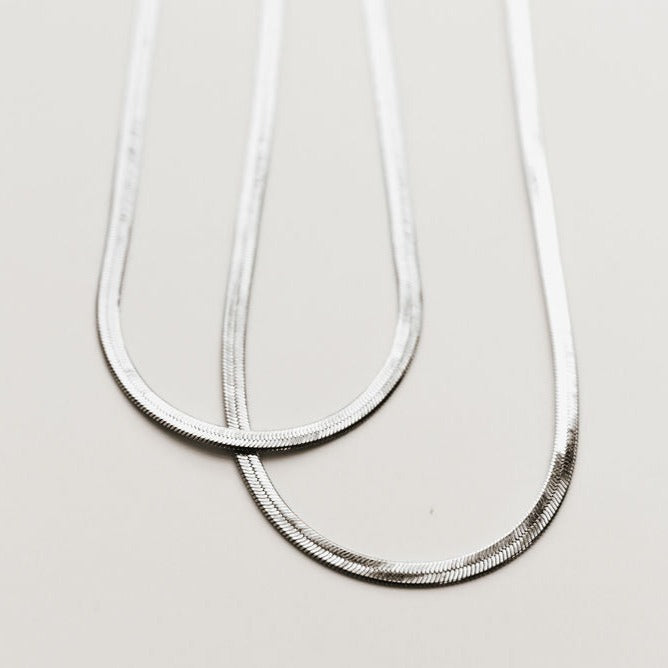 Jade Herringbone Necklace - WonderingCloth