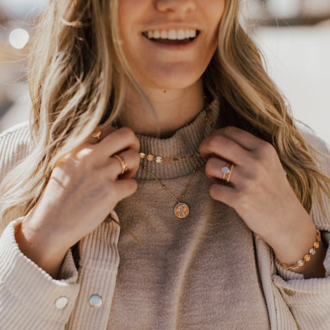 Buttercup Necklace - WonderingCloth