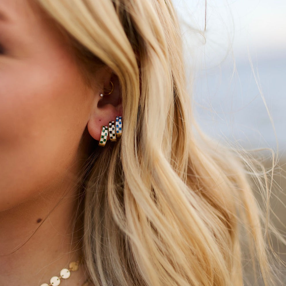 Black & White Checkered Hoops - WonderingCloth