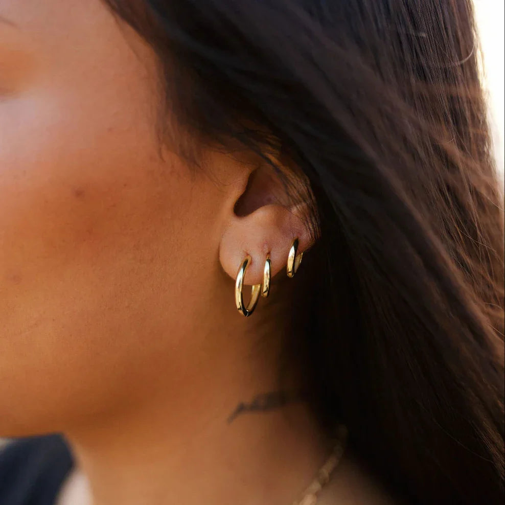 Olivia Essential Hoops - WonderingCloth