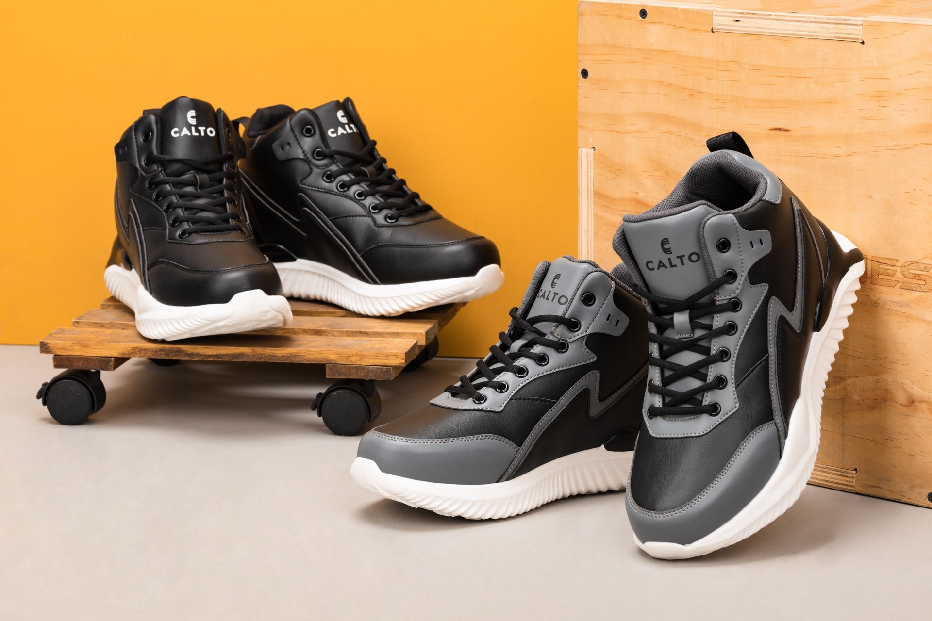 CALTO - S3061 - 4 Inches Taller (Black/Grey) - Lightweight Sneakers - WonderingCloth