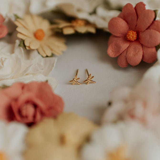 Dragonfly Studs - WonderingCloth