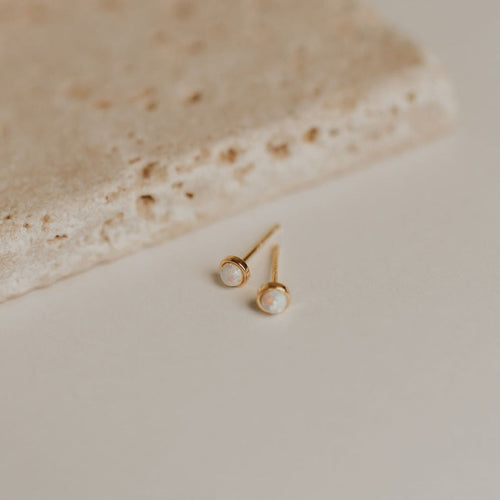 Betty Opal Studs - WonderingCloth