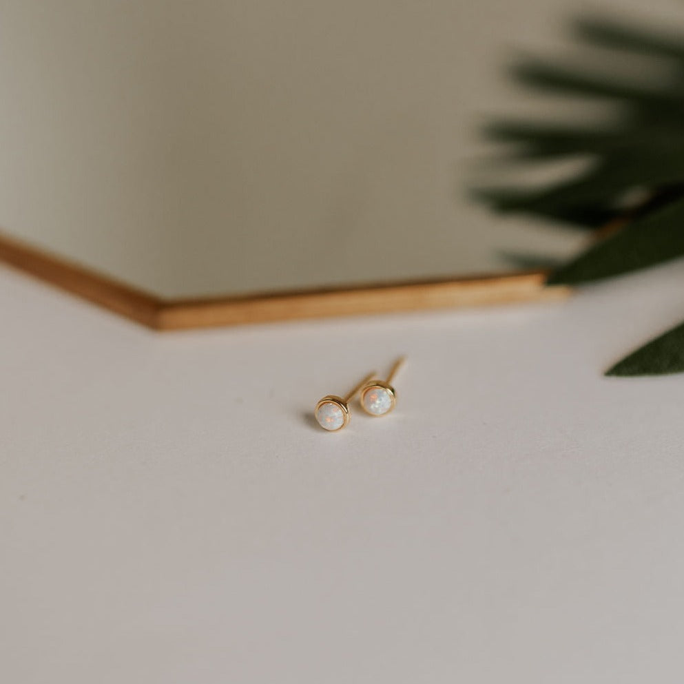Betty Opal Studs - WonderingCloth