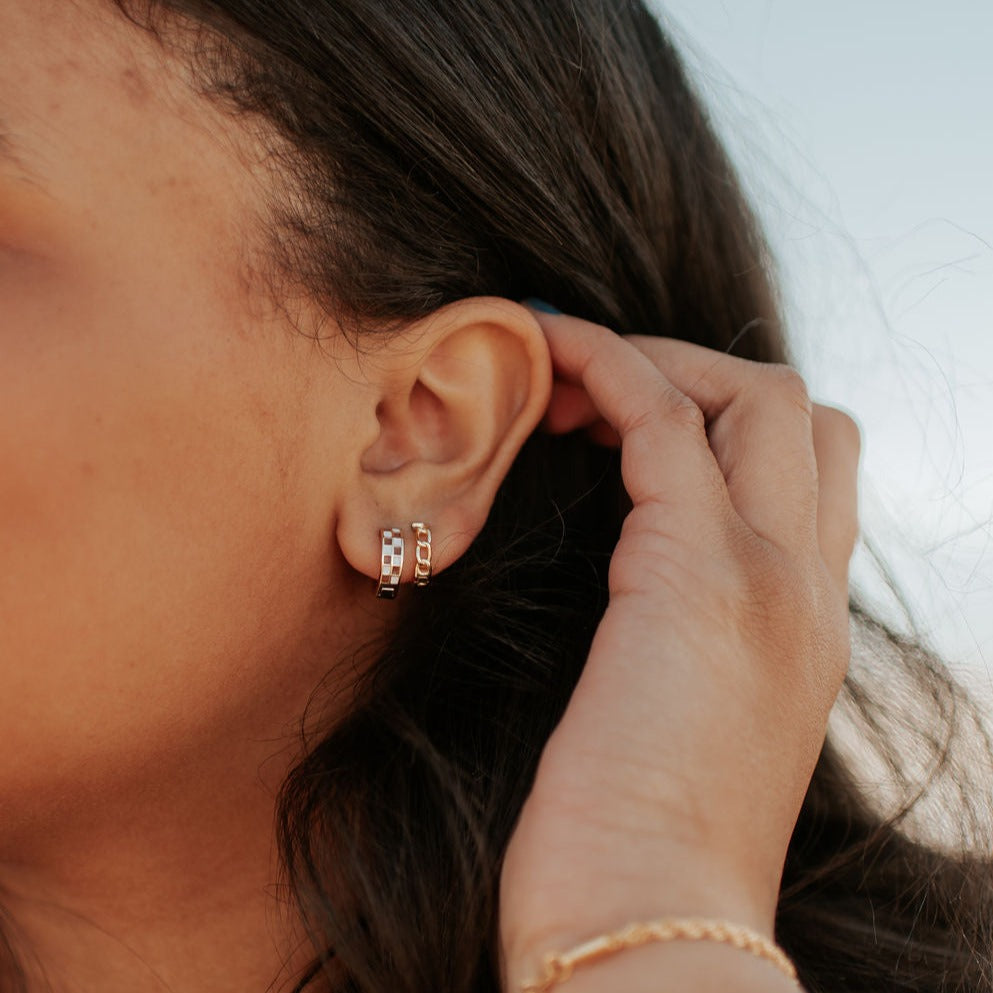 Brown & White Checkered Hoops - WonderingCloth