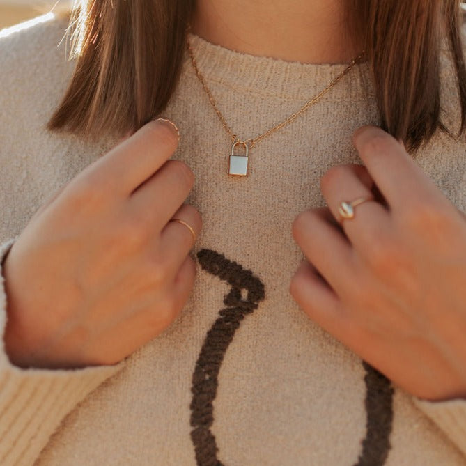 Newport Gold Filled Lock Necklace - WonderingCloth