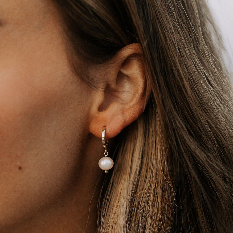 Bondi Pearl Earrings - WonderingCloth