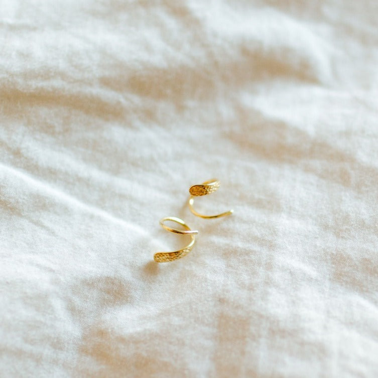 Double Twist Earrings - WonderingCloth