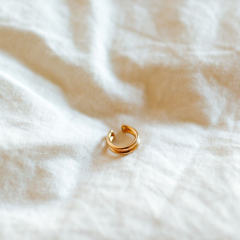 Queen Gold Filled Double Band Ear Cuff - WonderingCloth