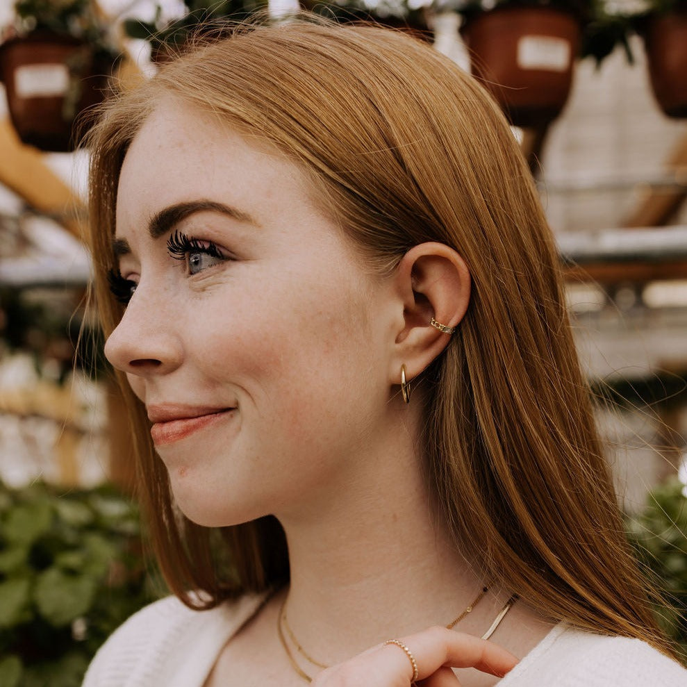Olivia Essential Hoops - WonderingCloth