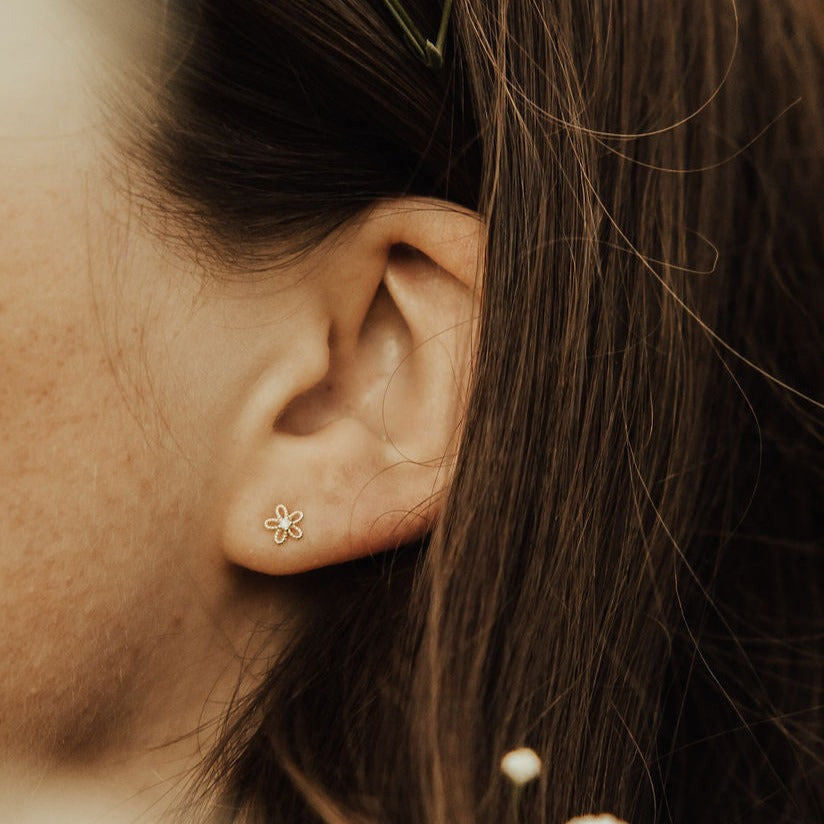 Flower Mini Studs - WonderingCloth