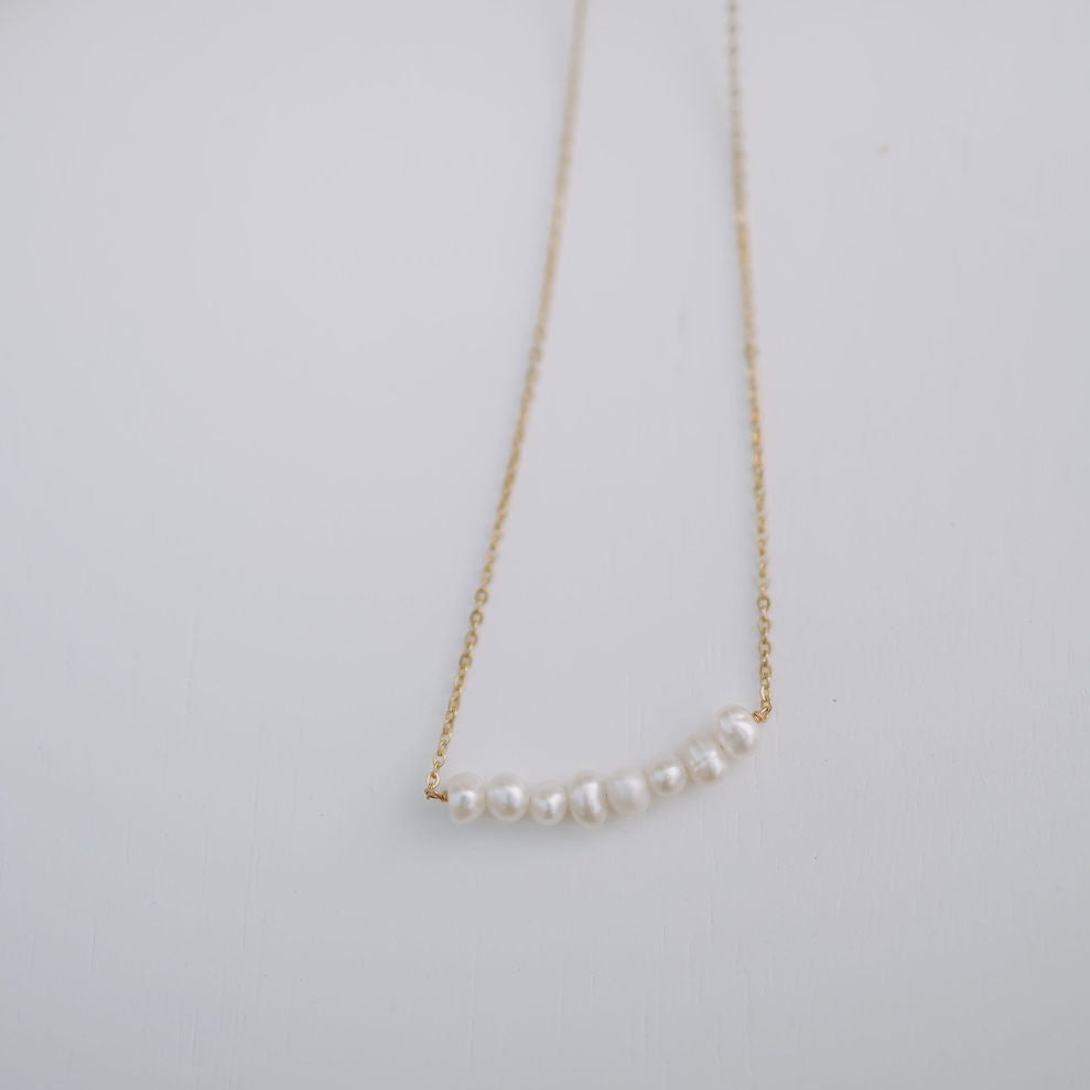 Oceanside Pearl Necklace - WonderingCloth