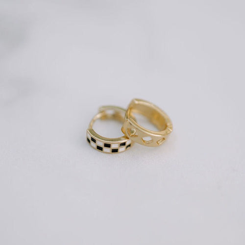 Black & White Checkered Hoops - WonderingCloth