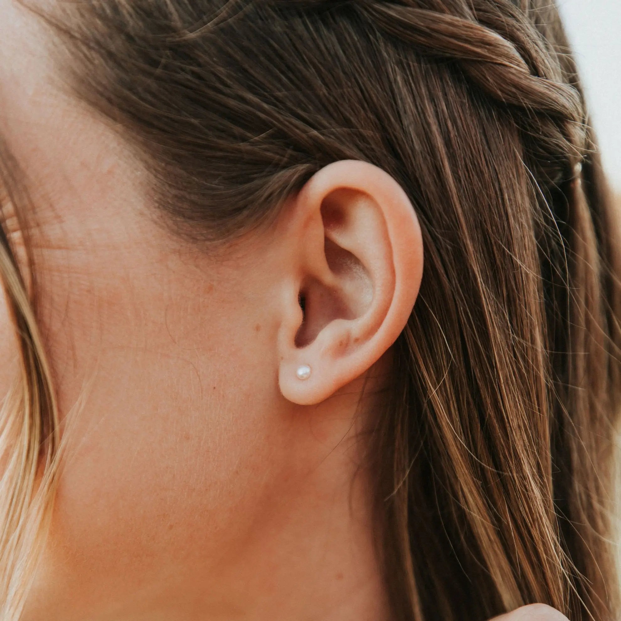 Sailor Pearl Studs - WonderingCloth