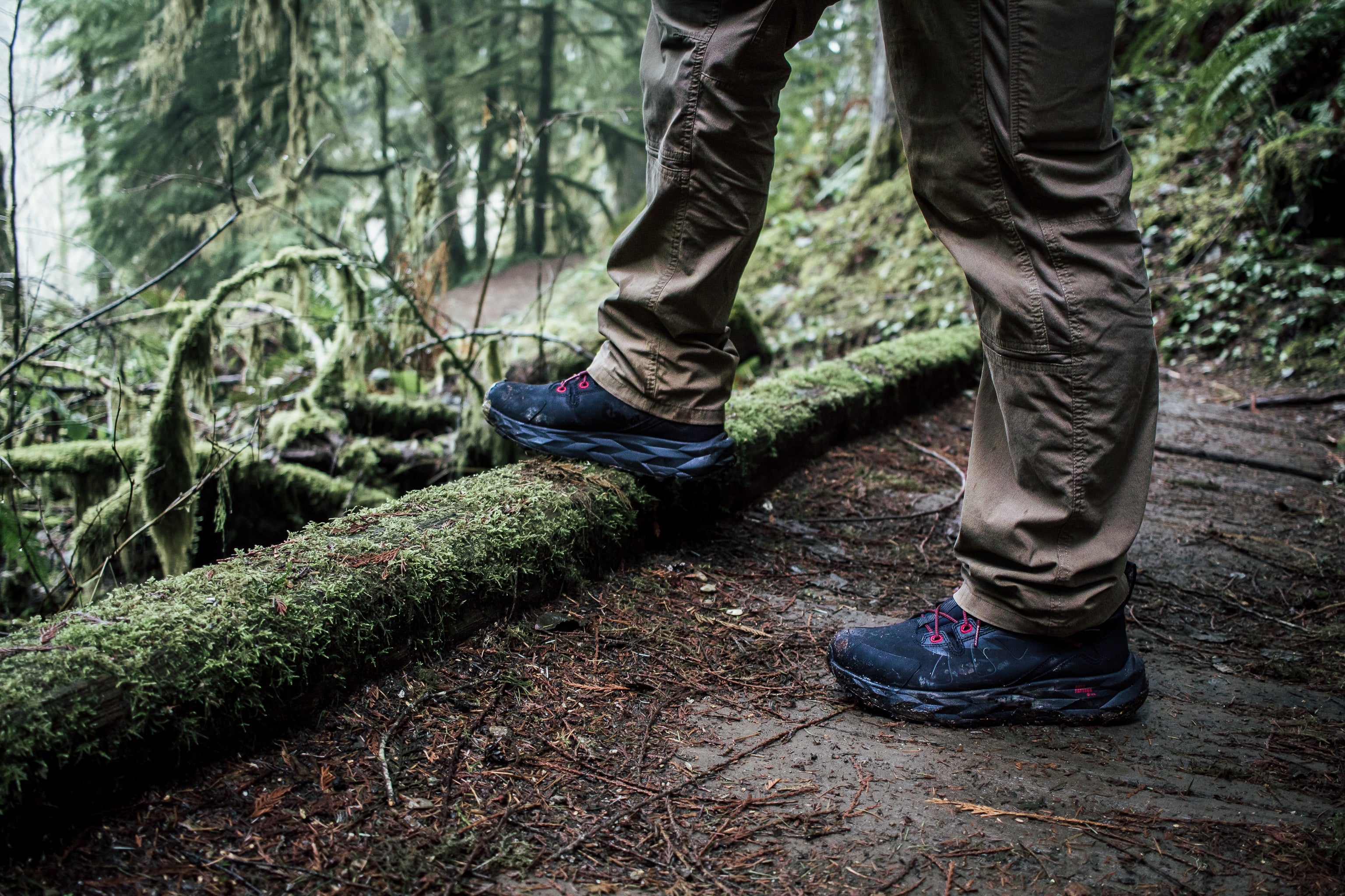 ROCKROOSTER Farmington Black 6 Inch Waterproof Hiking Boots with VIBRAM® Outsole  OC21034 - WonderingCloth