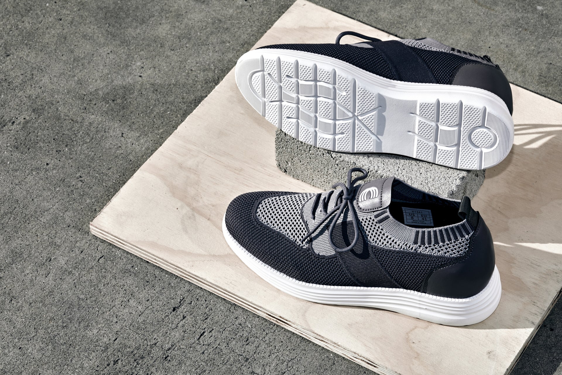 CALTO - X1341 - 2.8 Inches Taller (Iron Gray/Glacier Gray) - Lace Up Casual Walker - Lightweight - WonderingCloth