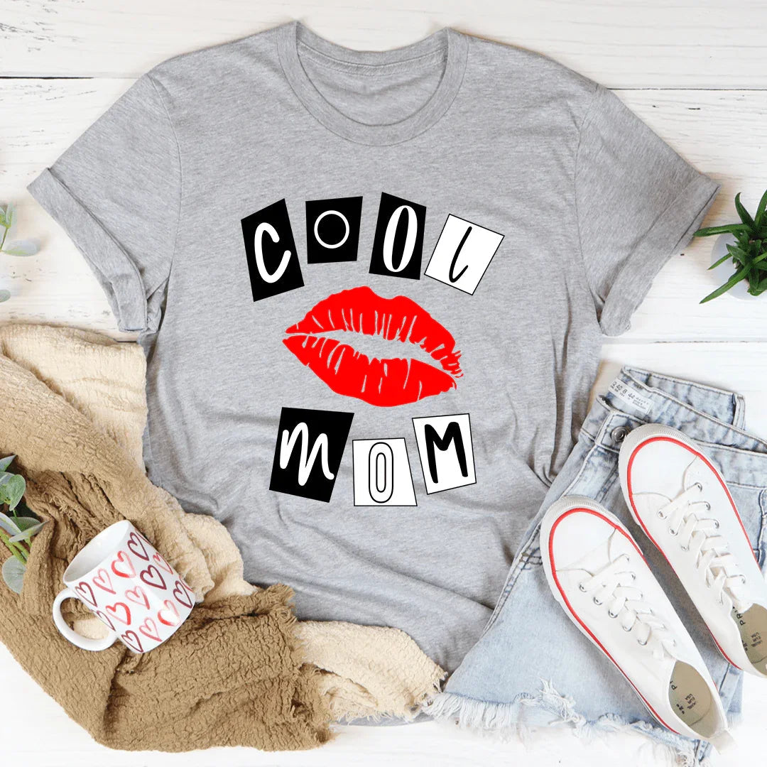 Cool Mom Lips Tee - WonderingCloth