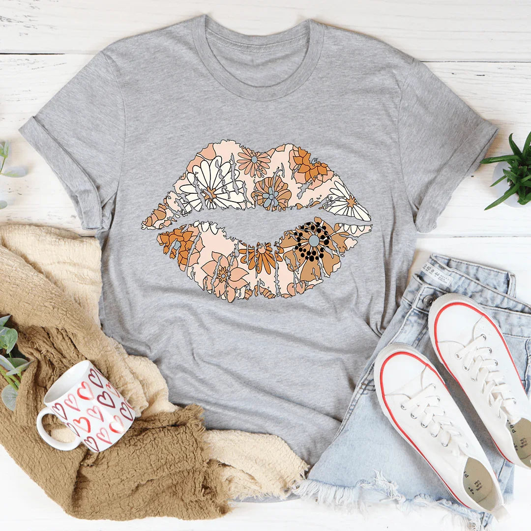Daisy Lips Tee - WonderingCloth