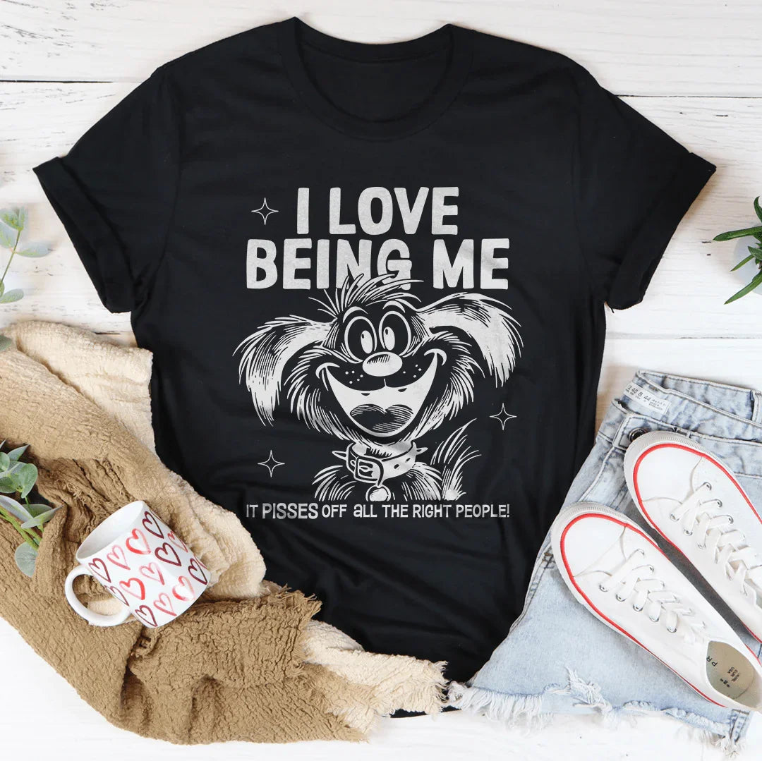 I Love Being Me Tee - WonderingCloth