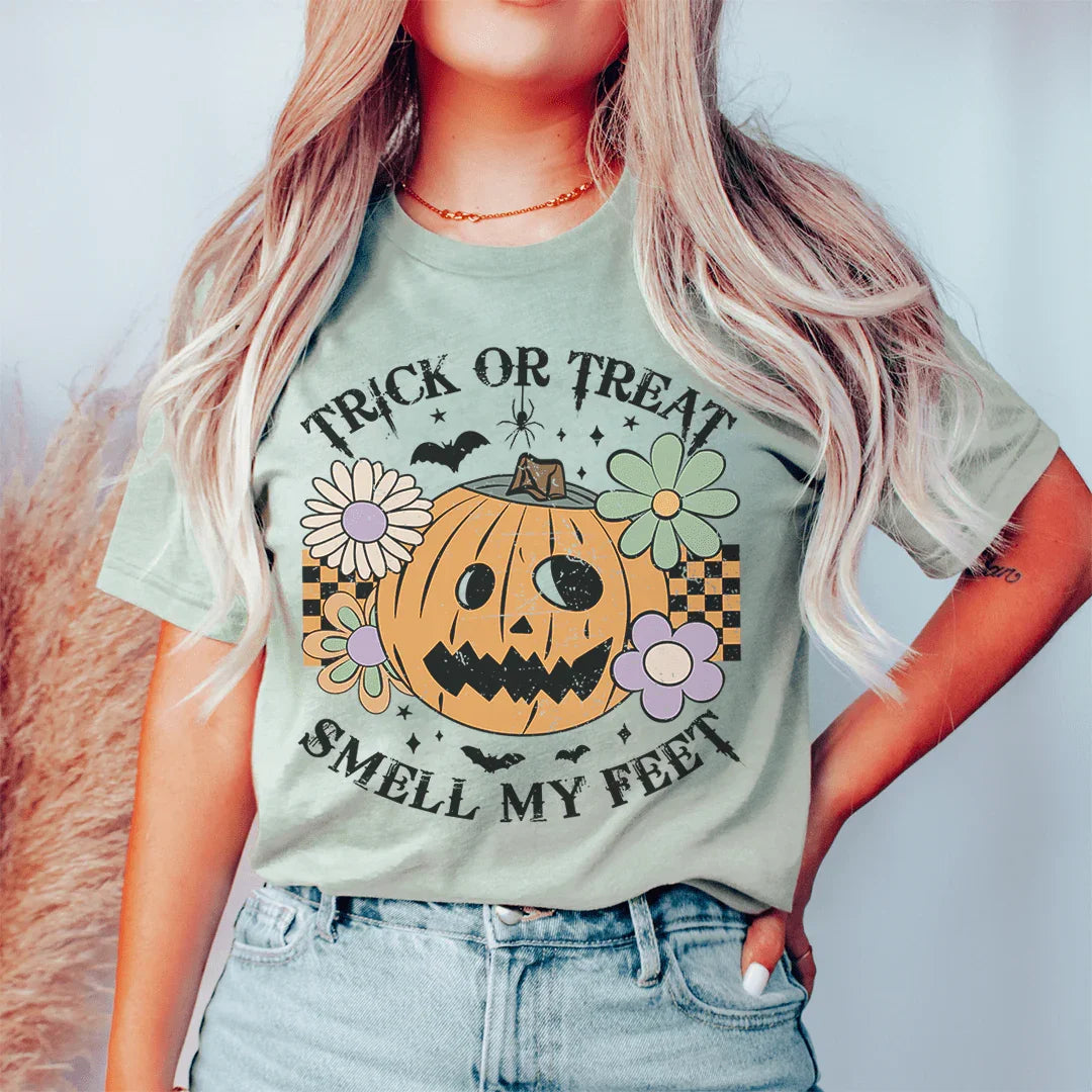 Trick Or Treat Smell My Feet Tee - WonderingCloth